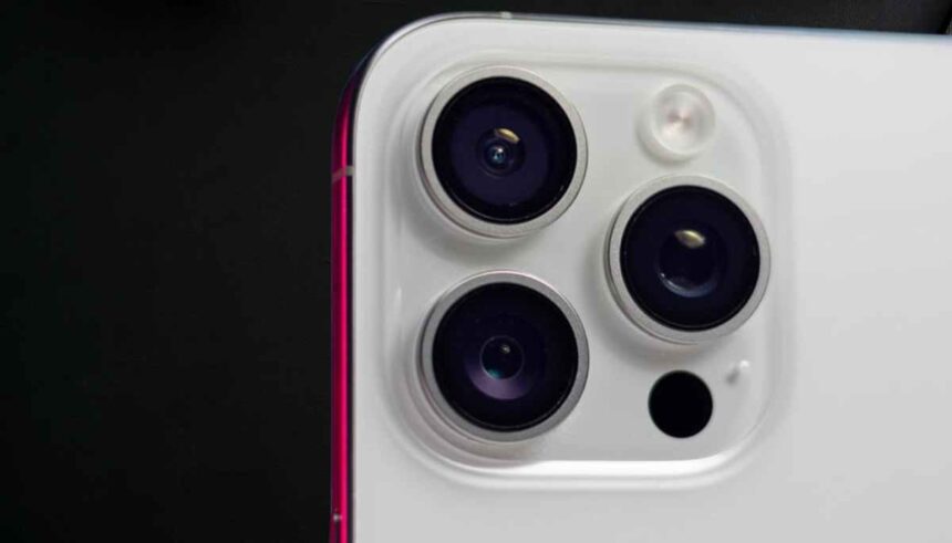 Big News of Apple iPhone 17: Big Upgrade in the front lens, which will significantly improve the quality of FaceTime and selfie images.